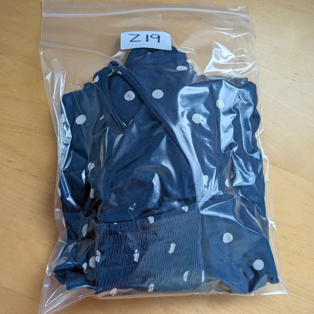 AMERICAN EAGLE Women Romper Shorts Long Flare Sleeves Polka Dot Size M Navy Blue - Picture 14 of 14